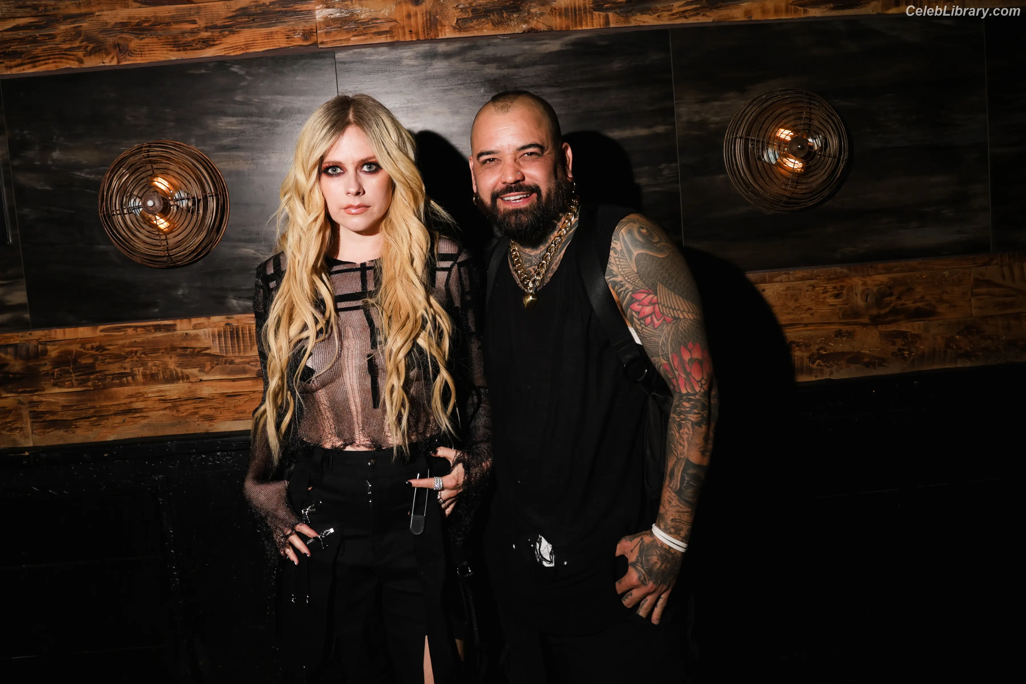 Avril Lavigne photo 23 of 790