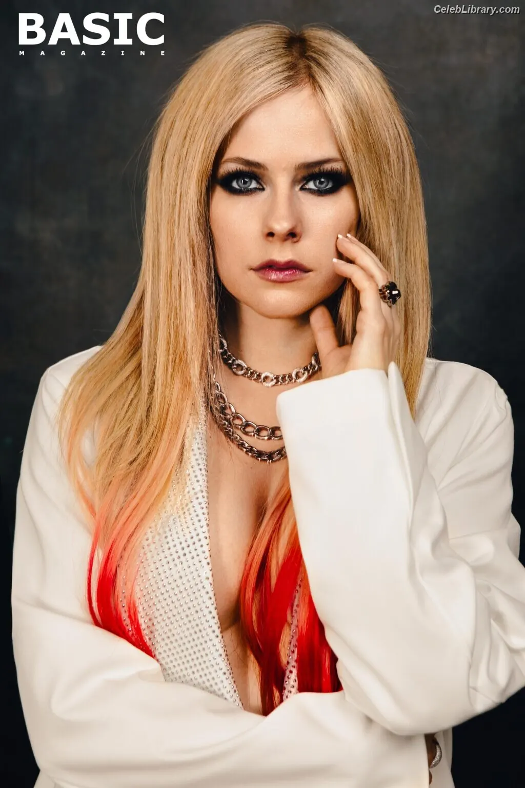 Avril Lavigne photo 10 of 790