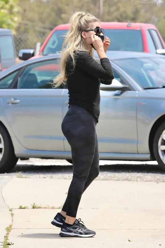 Avril Lavigne photo 20 of 791