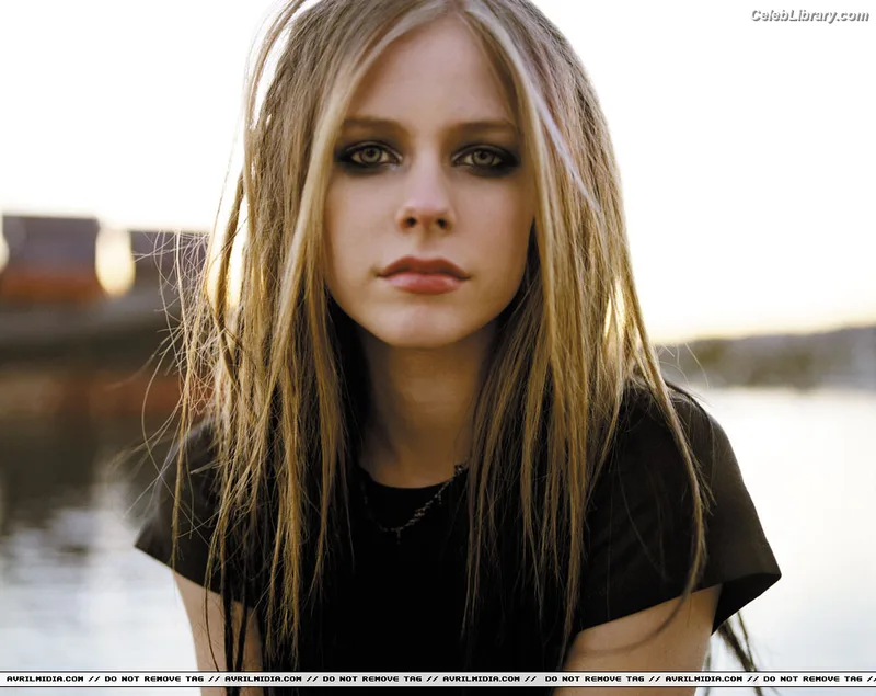 Avril Lavigne photo 8 of 791
