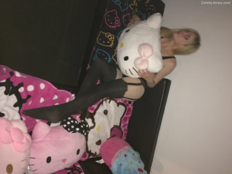 Avril Lavigne photo 7 of 791