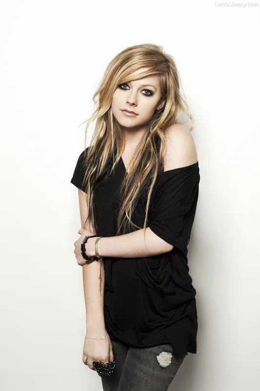 Avril Lavigne photo 2 of 791