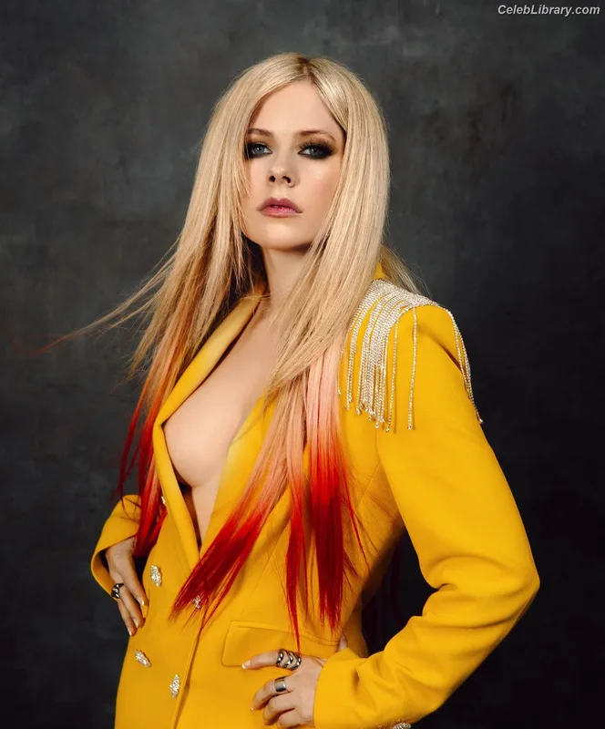 Avril Lavigne photo 2 of 791
