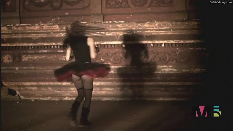 Avril Lavigne photo 22 of 791