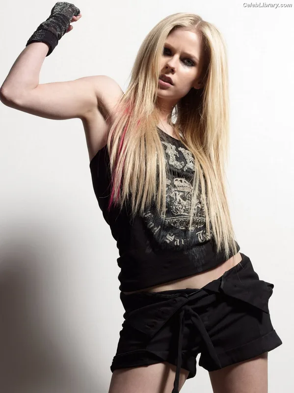 Avril Lavigne photo 7 of 791