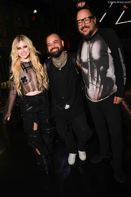 Avril Lavigne photo 20 of 791