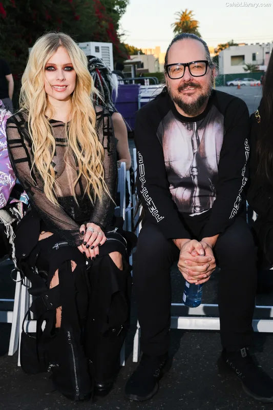 Avril Lavigne photo 4 of 791