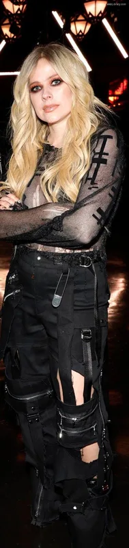 Avril Lavigne photo 9 of 791