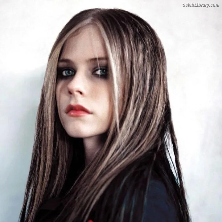 Avril Lavigne photo 21 of 791