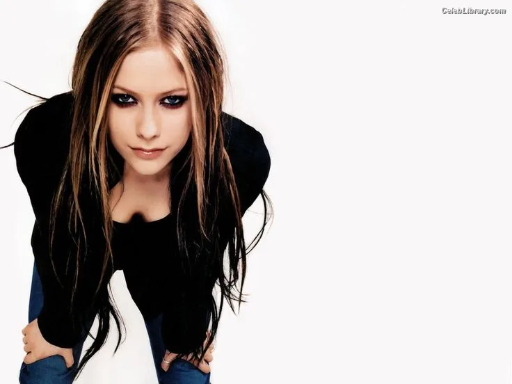 Avril Lavigne photo 3 of 791