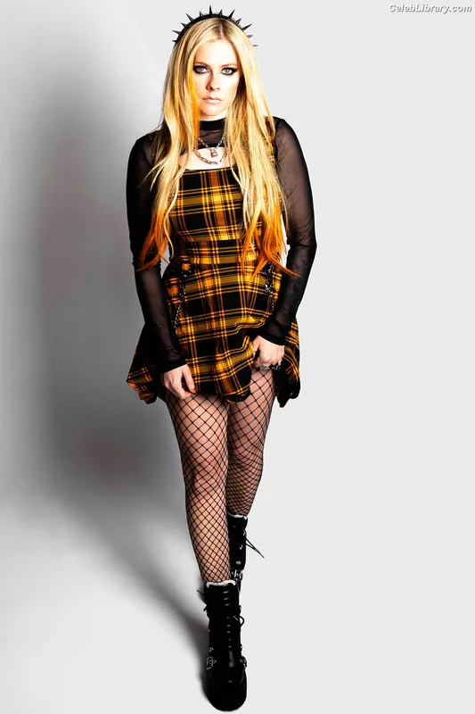 Avril Lavigne photo 9 of 791