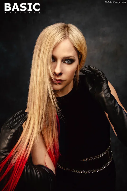 Avril Lavigne photo 20 of 791
