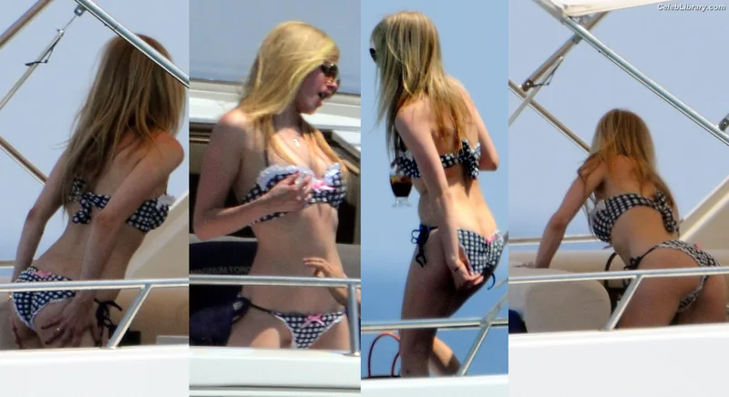 Avril Lavigne photo 10 of 791