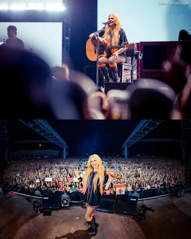 Avril Lavigne photo 12 of 791