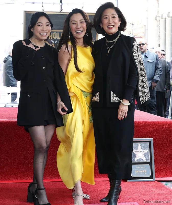 Awkwafina photo 9 of 60
