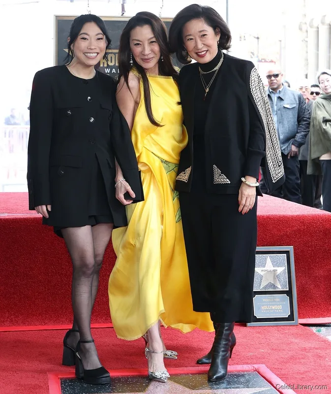 Awkwafina photo 10 of 60