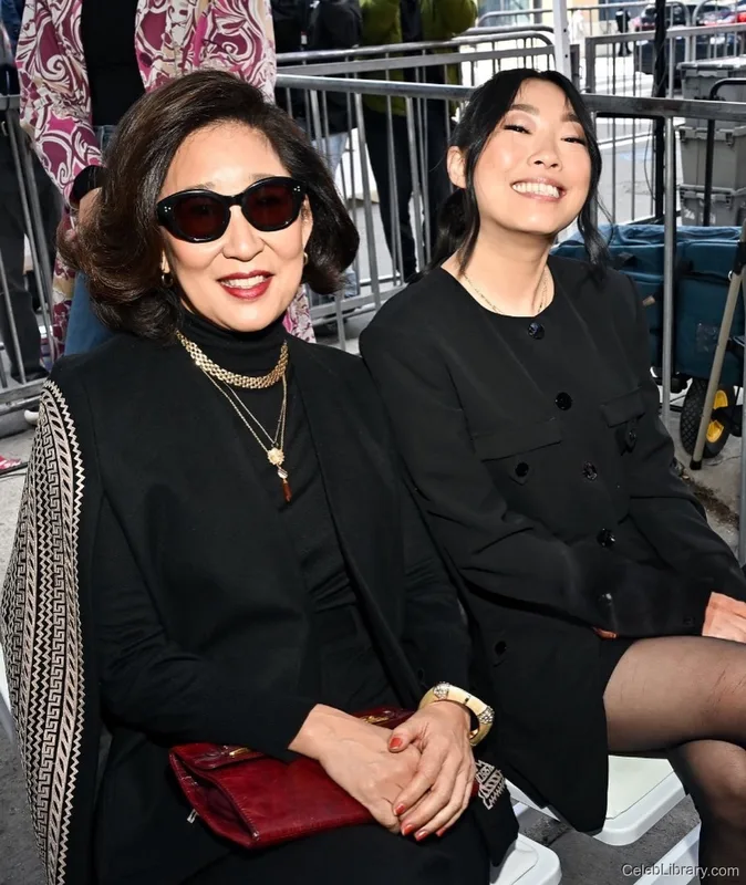 Awkwafina photo 12 of 60