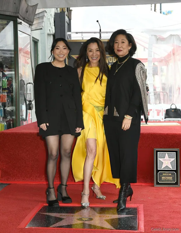 Awkwafina photo 8 of 60