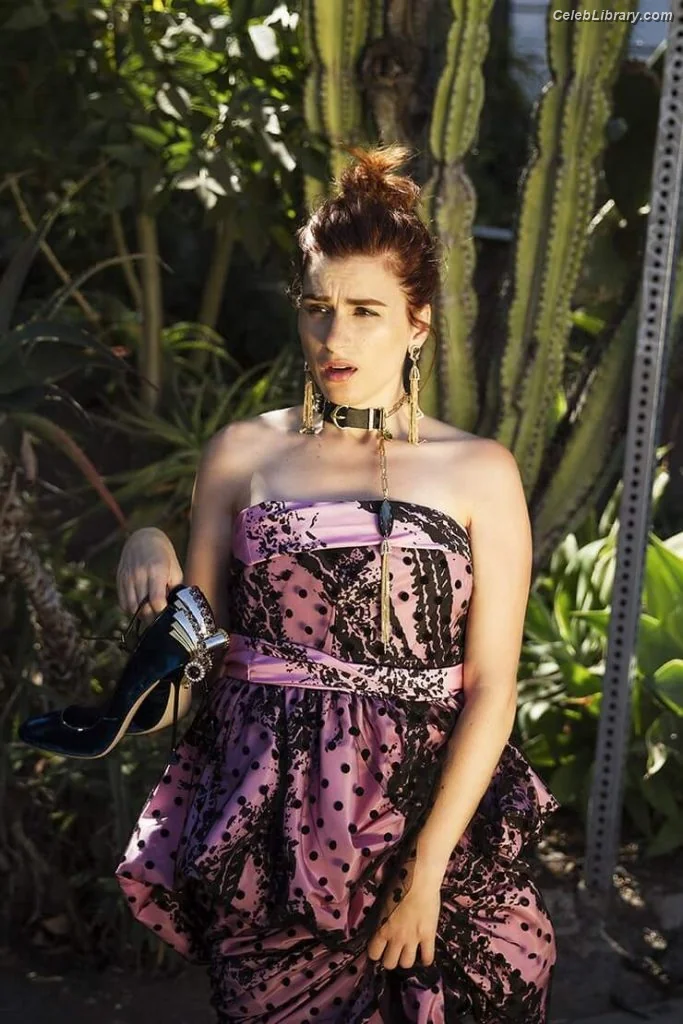 Aya Cash photo 17 of 60