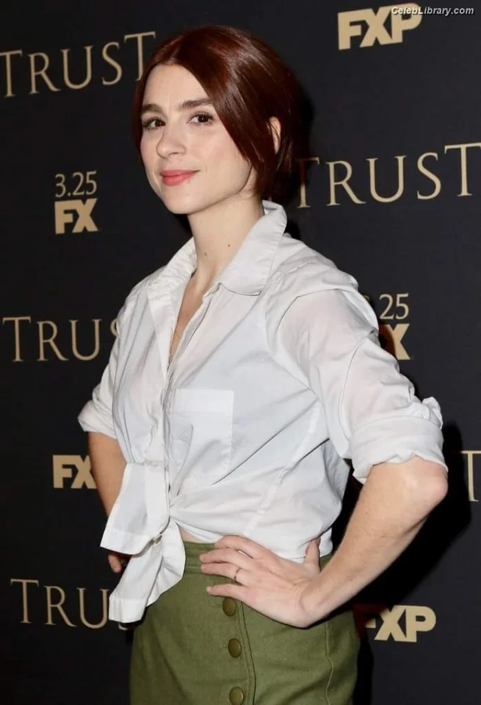 Aya Cash photo 20 of 60