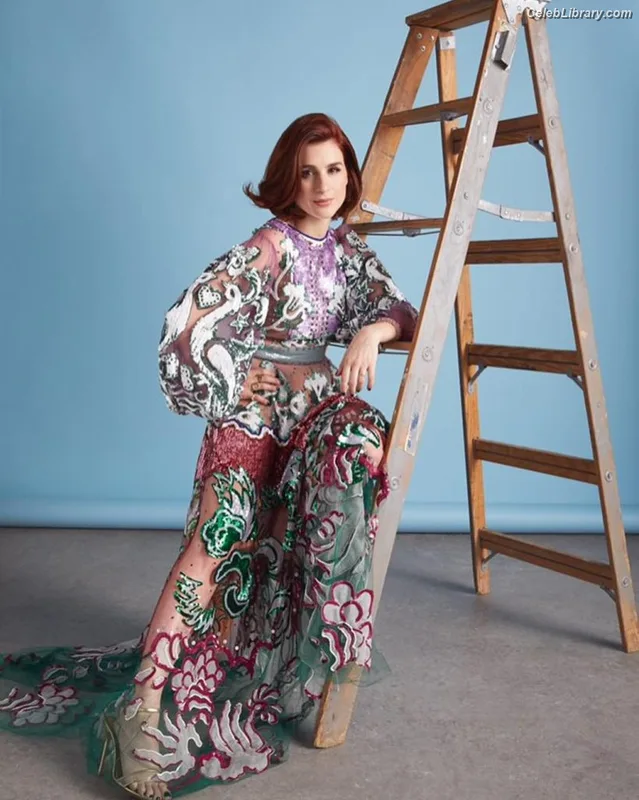 Aya Cash photo 22 of 61