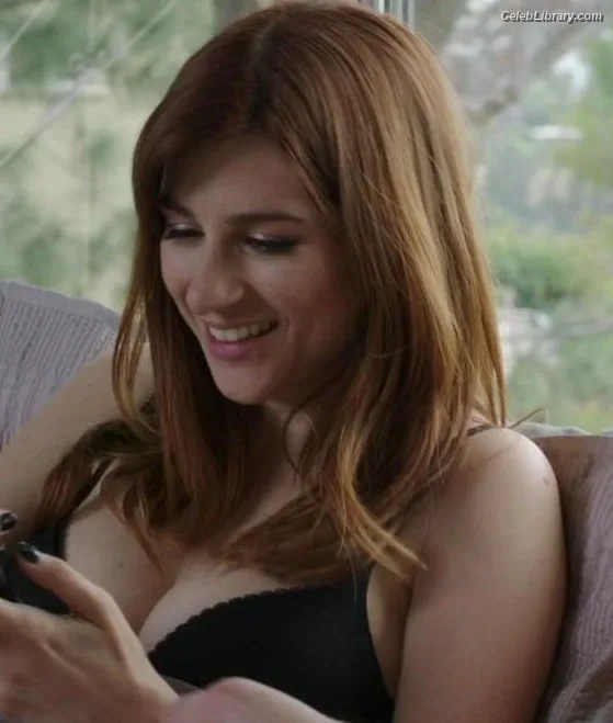 Aya Cash photo 6 of 61