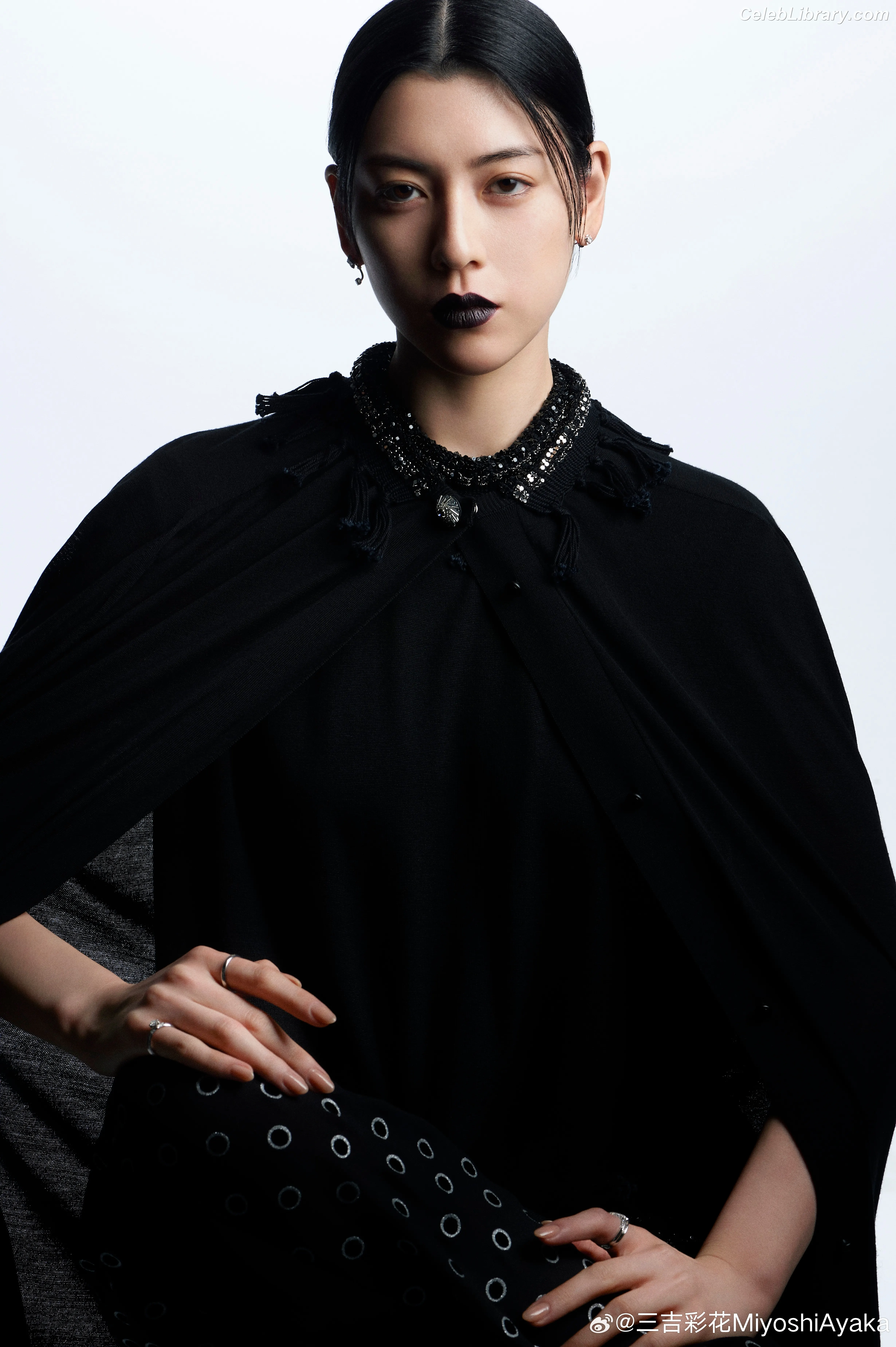 Ayaka Miyoshi photo 21 of 1209