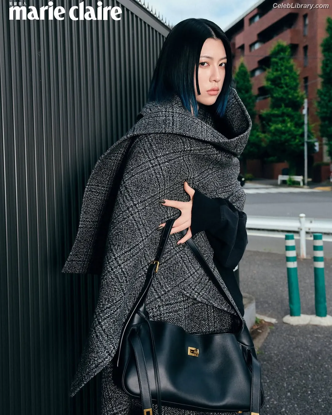Ayaka Miyoshi photo 7 of 1209