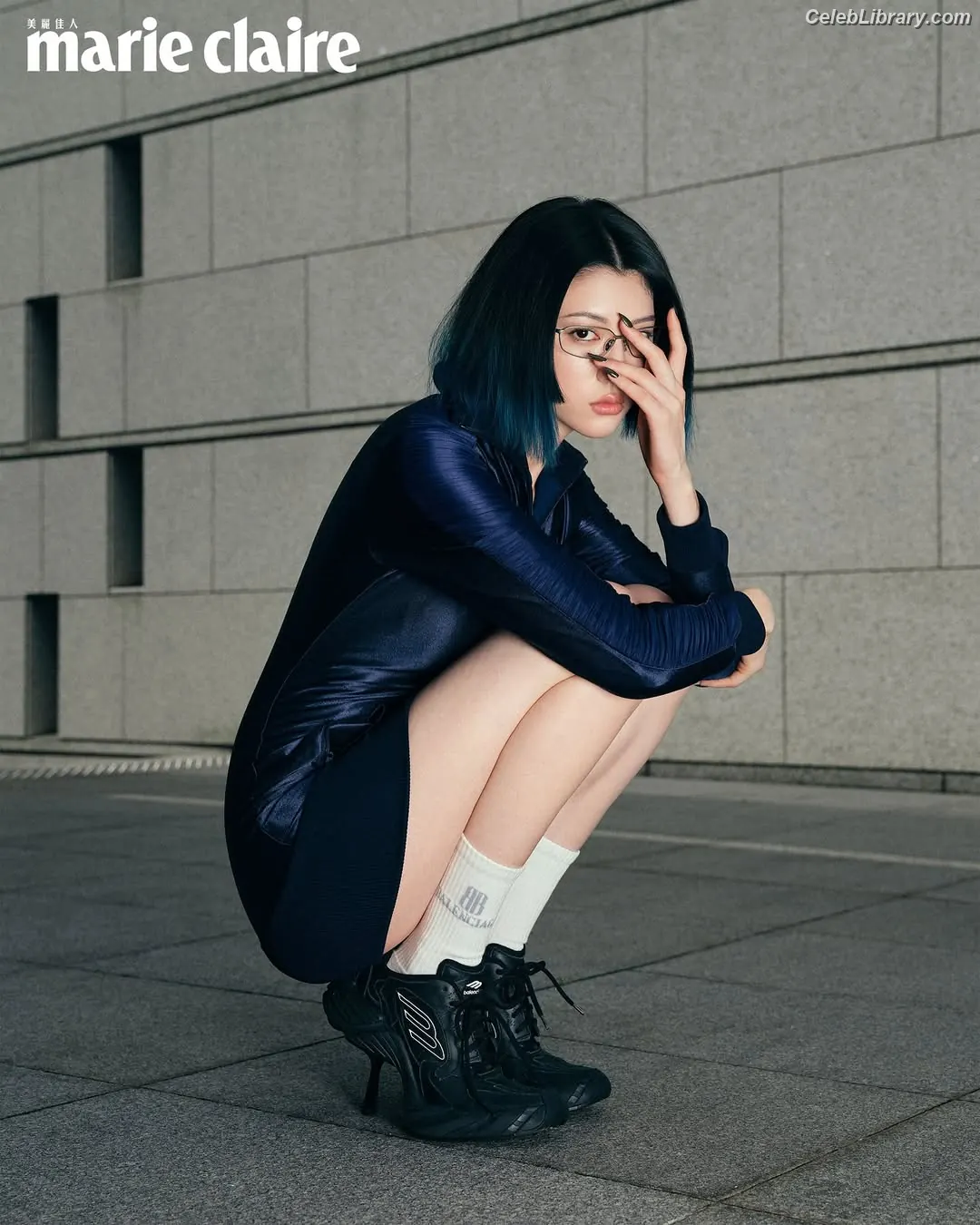 Ayaka Miyoshi photo 8 of 1209