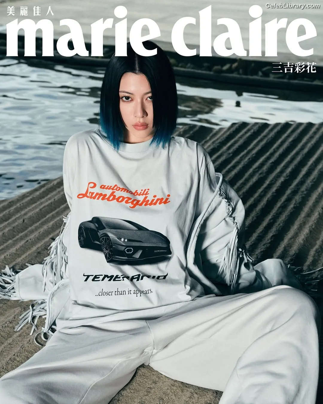 Ayaka Miyoshi photo 15 of 1209