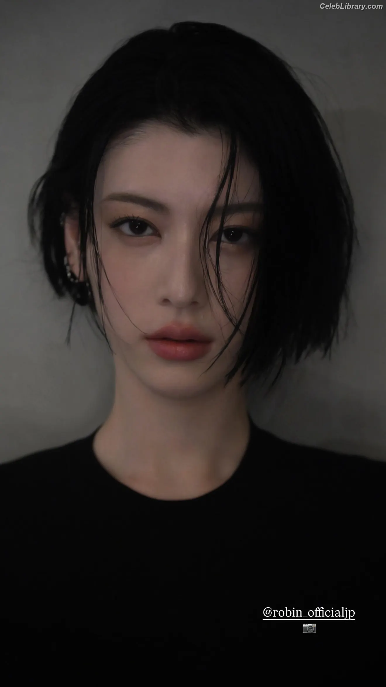 Ayaka Miyoshi photo 17 of 1209