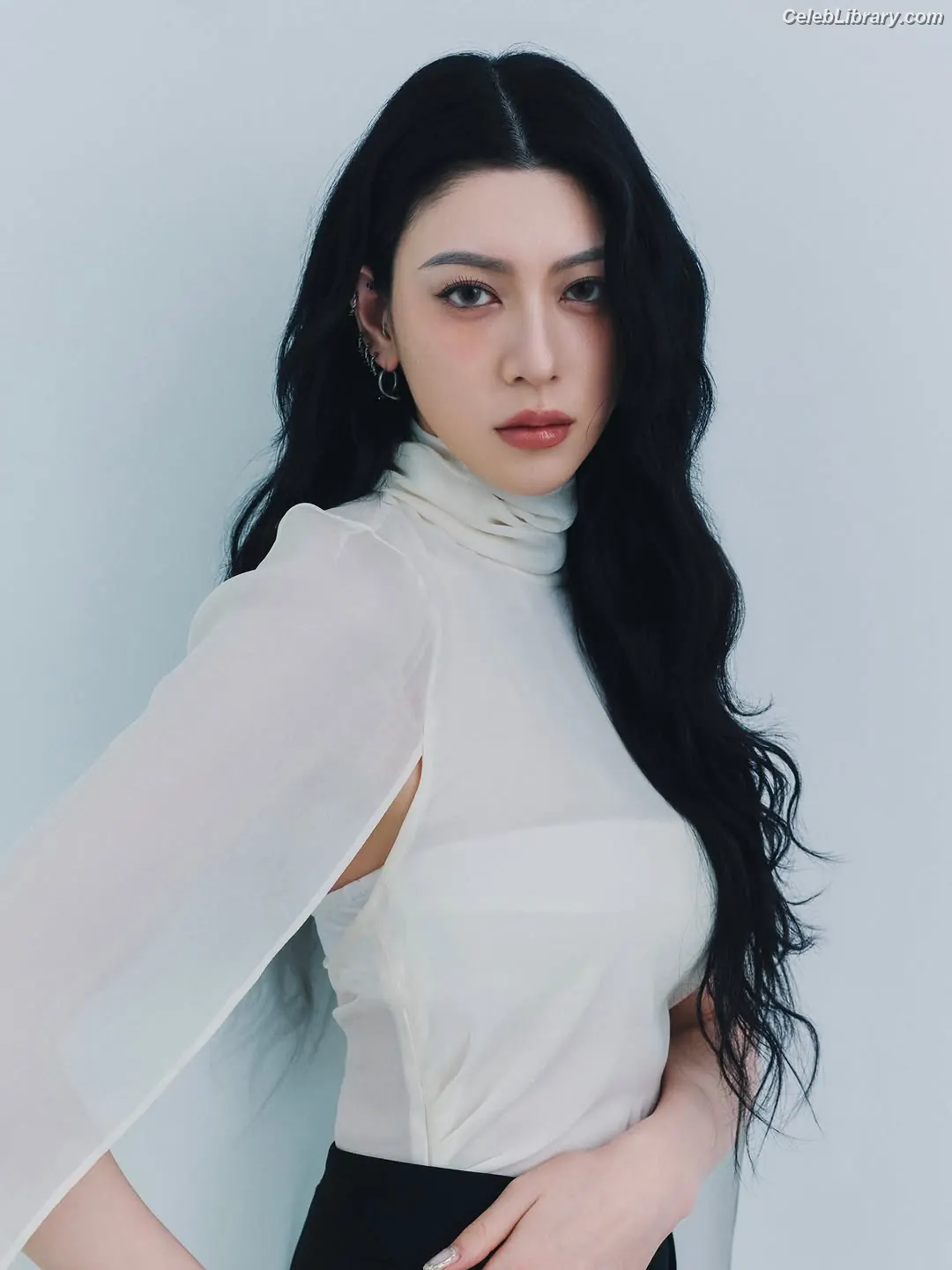Ayaka Miyoshi photo 18 of 1209
