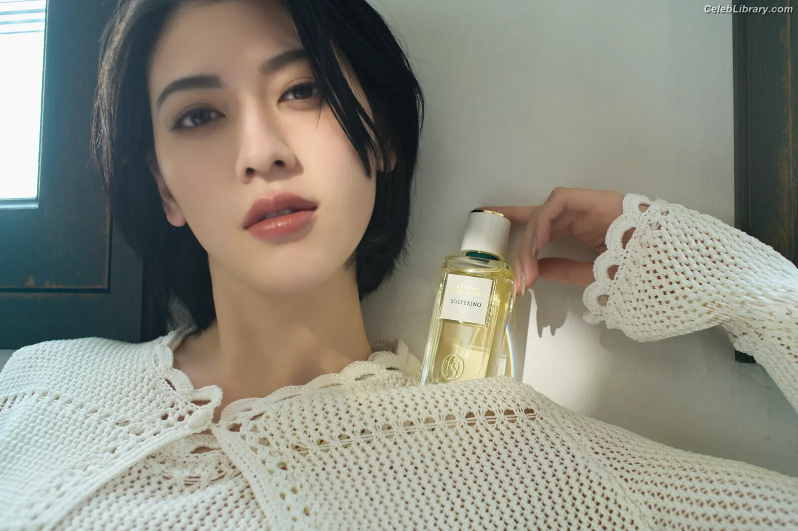 Ayaka Miyoshi photo 18 of 1209