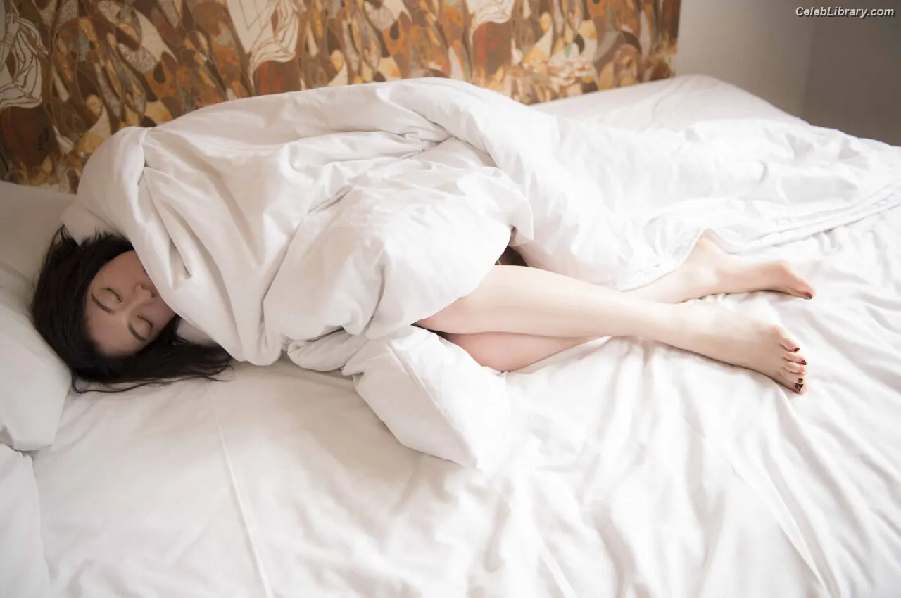 Ayaka Miyoshi photo 2 of 1209