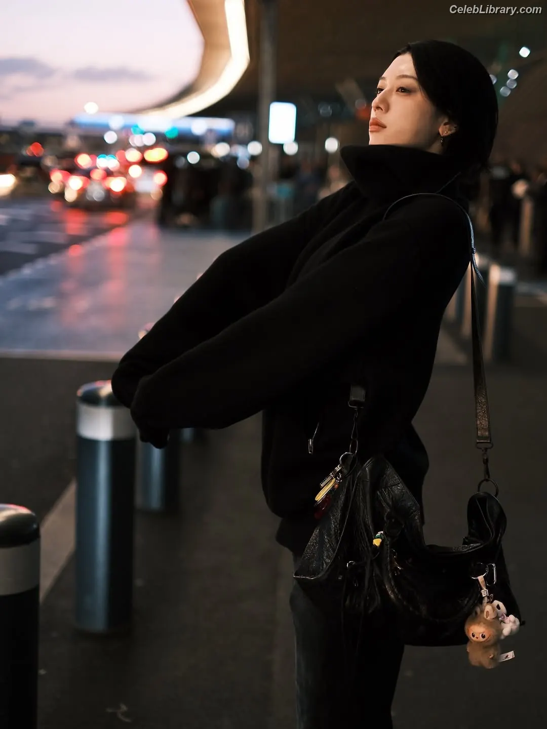 Ayaka Miyoshi photo 10 of 1209