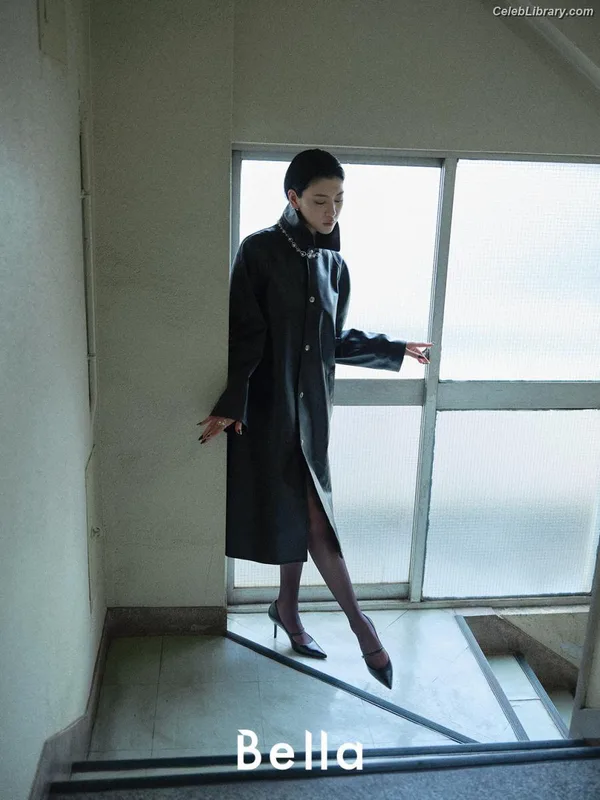 Ayaka Miyoshi photo 22 of 1210
