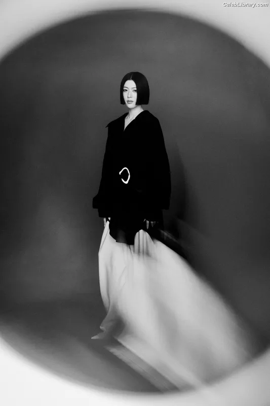 Ayaka Miyoshi photo 18 of 1210