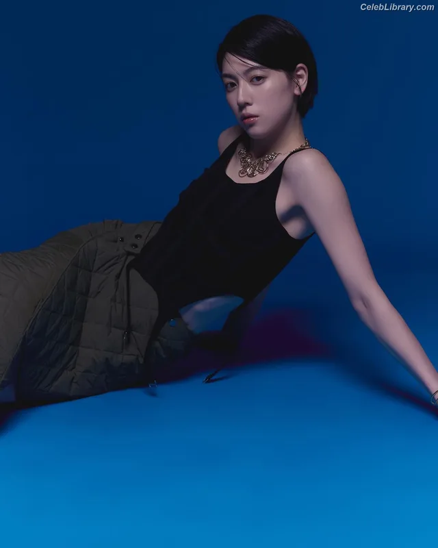 Ayaka Miyoshi photo 8 of 1210