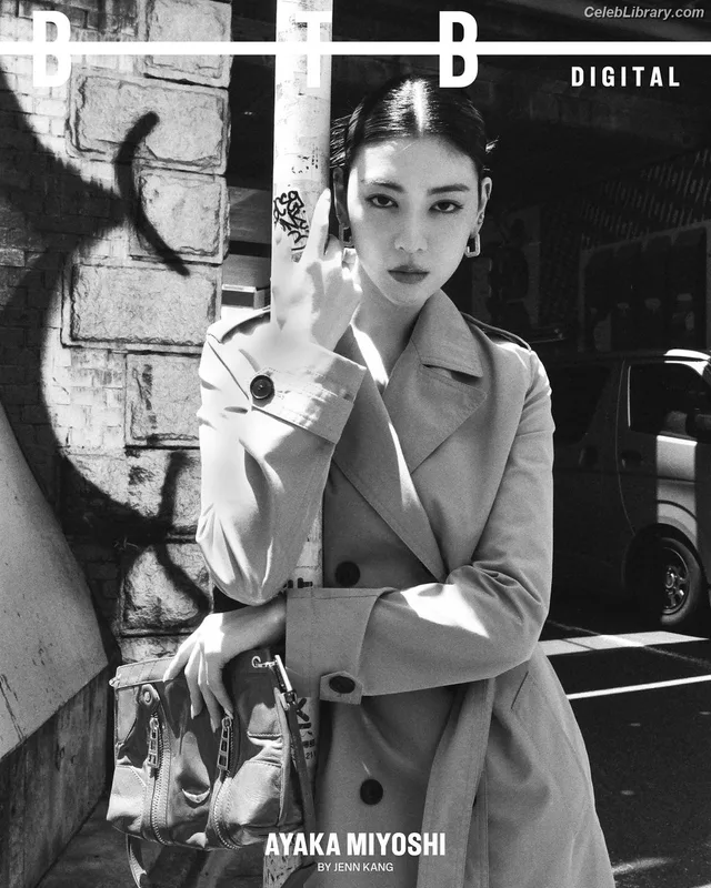 Ayaka Miyoshi photo 18 of 1210