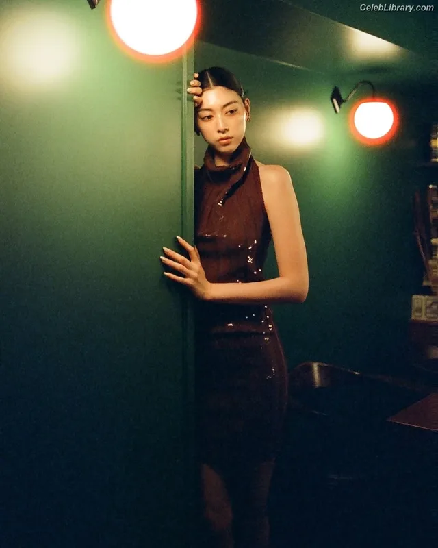 Ayaka Miyoshi photo 17 of 1210