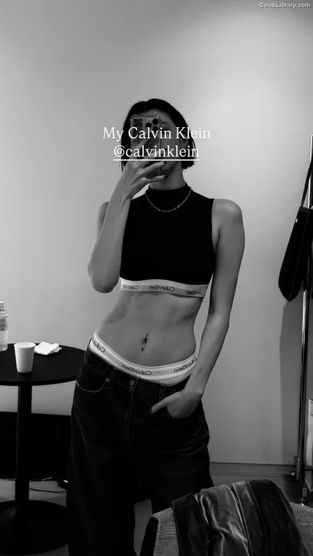 Ayaka Miyoshi photo 21 of 1210
