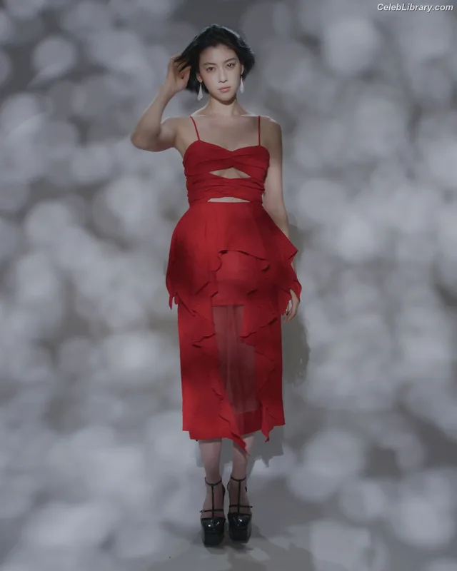 Ayaka Miyoshi photo 8 of 1210