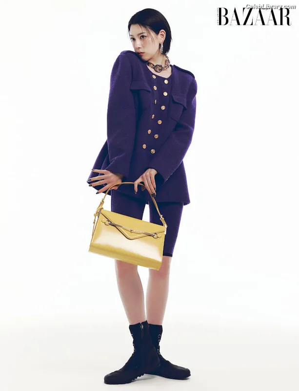 Ayaka Miyoshi photo 13 of 1210