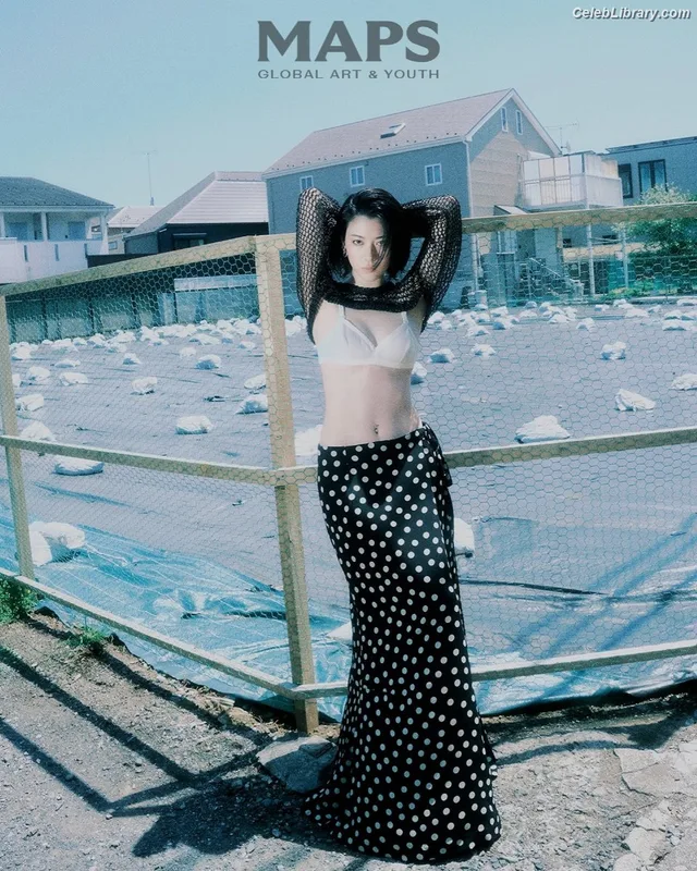 Ayaka Miyoshi photo 21 of 1210