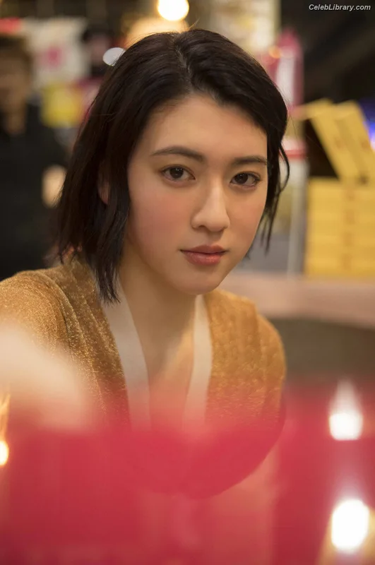 Ayaka Miyoshi photo 22 of 1210