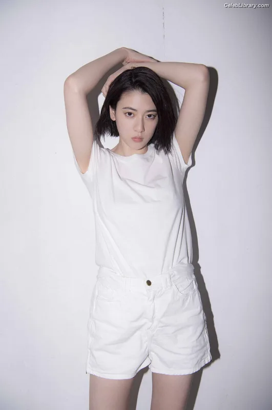 Ayaka Miyoshi photo 24 of 1210