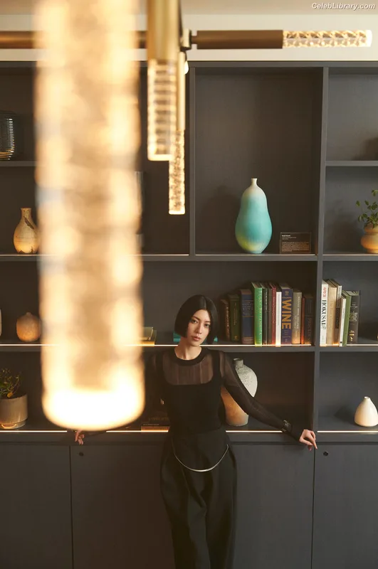 Ayaka Miyoshi photo 5 of 1210