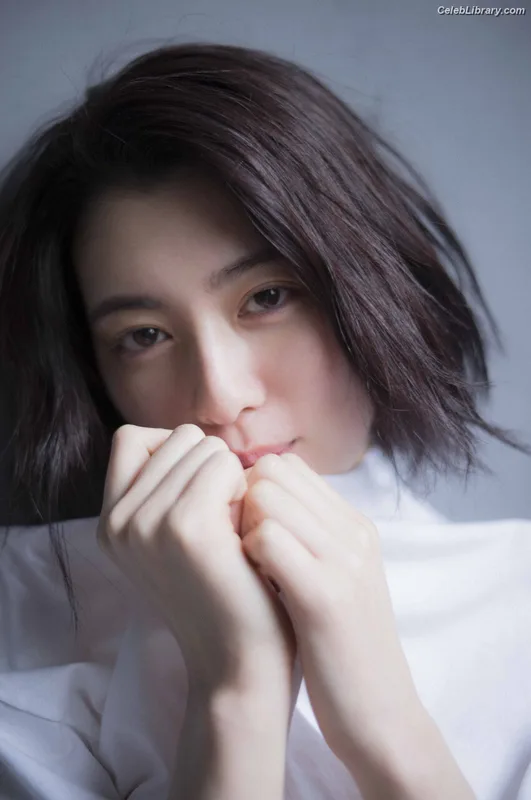 Ayaka Miyoshi photo 8 of 1210