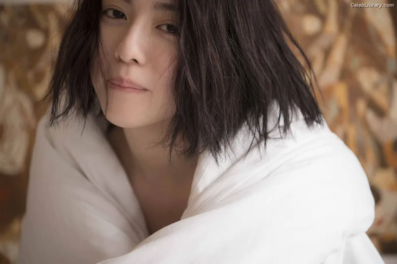 Ayaka Miyoshi photo 4 of 1210
