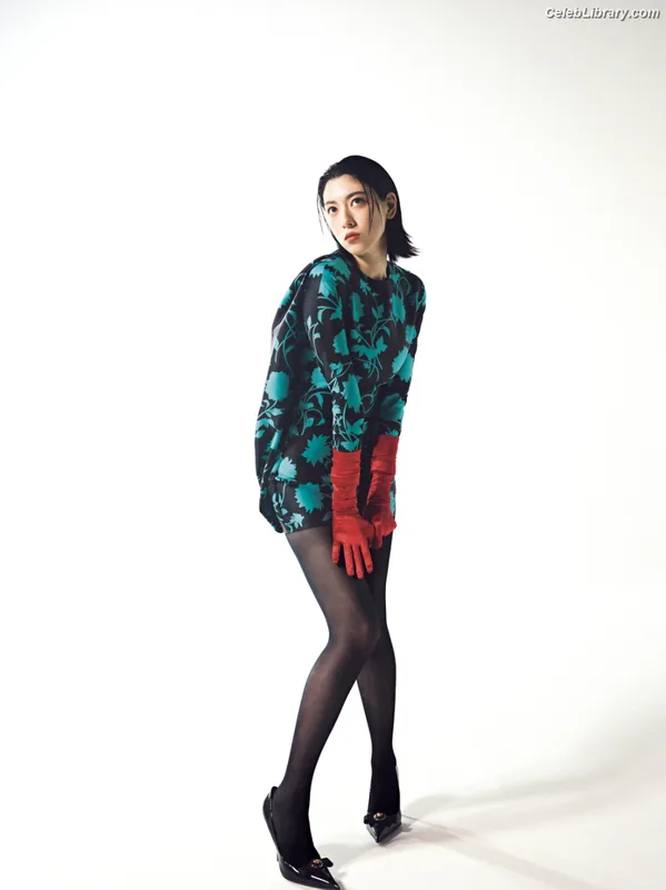 Ayaka Miyoshi photo 23 of 1210